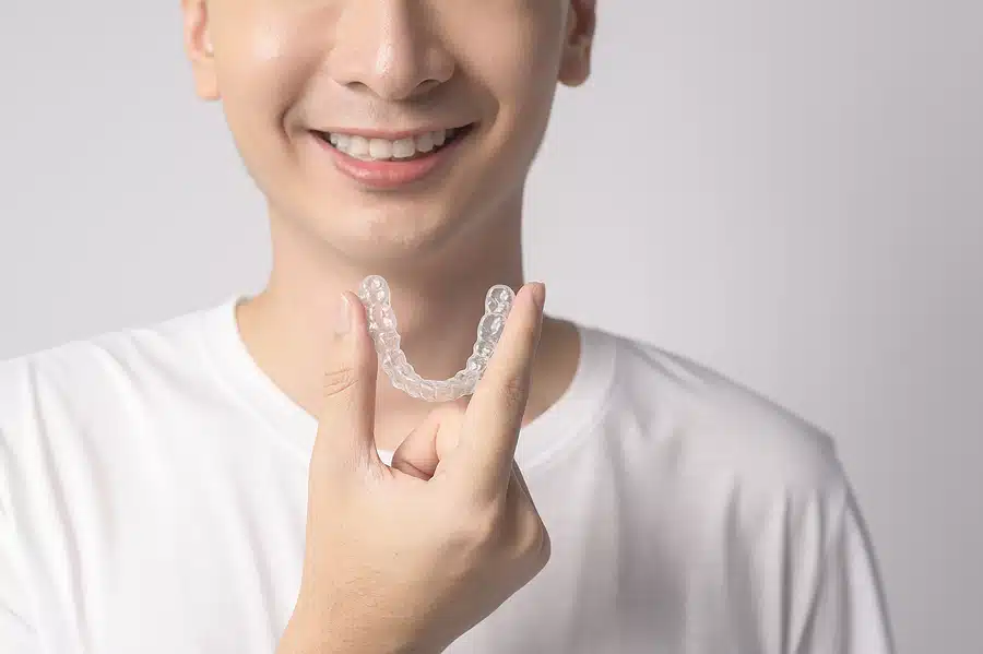 Invisalign for Dentures: Expert Insights on Combining Treatments